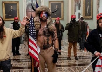 Assault on the Capitol: new images fuel conspiracies in the United States