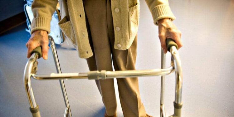 Conflict in a seniors’ residence: a sixty-year-old beaten to death with his walker