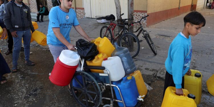 Disease could kill more in Gaza than bombs, WHO says amid Israeli siege |  Israeli-Palestinian conflict News