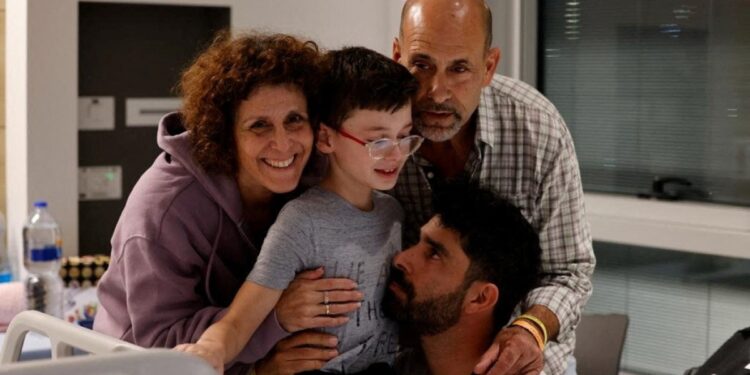 Families reunited with their children detained by Hamas and Israel |  Gaza News