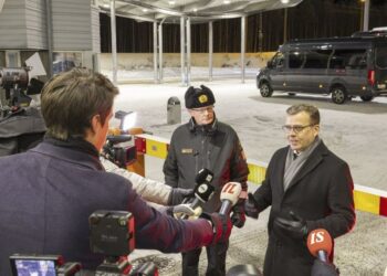 Finland closes almost all of its border crossings with Russia
