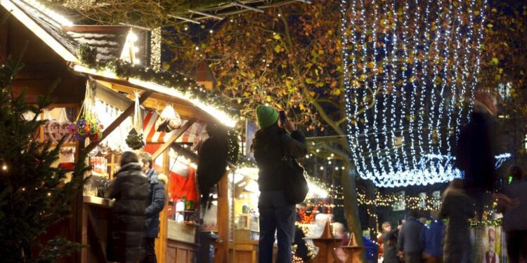 Germany: a Christmas garden in Berlin to stay connected to nature