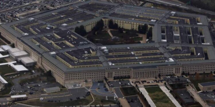Human trafficking: a senior education official for the Pentagon caught during a police operation