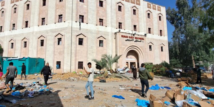 Indonesian hospital in Gaza in ruins after Israeli raid and multi-day siege |  Israeli-Palestinian conflict News