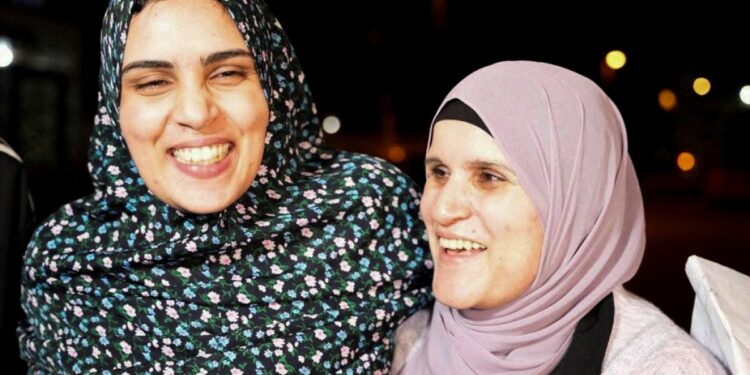 Israel releases Palestinian women and children prisoners in deal with Hamas |  Palestinian Authority News