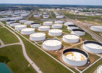 Oil continues to rise amid anticipation of the OPEC Plus meeting  Economy