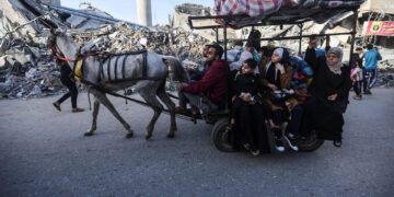 Palestinians in southern Gaza return home as truce begins |  Israelo-Palestinian conflict