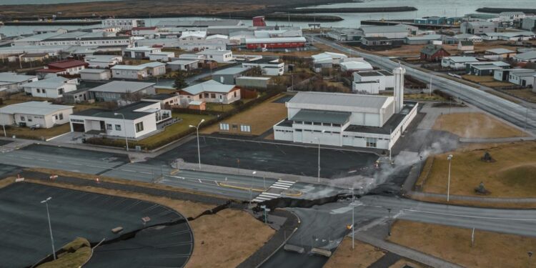 VIDEO: Risks of volcanic eruption decreasing in Grindavik