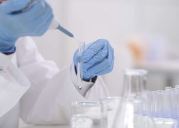 the interest of biomarkers in predicting the risk of metastases and response to treatments