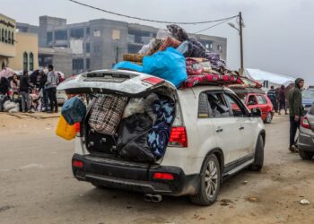 A distorted and immoral idea.. Haaretz: Netanyahu must realize that “displacing” the people of Gaza will not become a legitimate option |  Politics