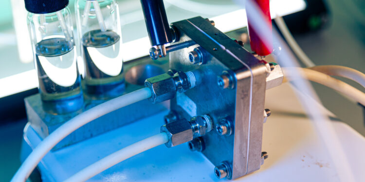 A new system to produce green hydrogen cheaply and efficiently