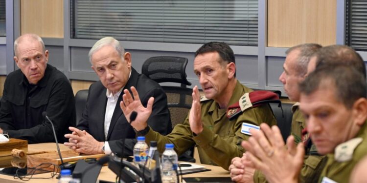 After Halevy was banned from recording meetings… Why is Netanyahu afraid of the army?  |  Policy