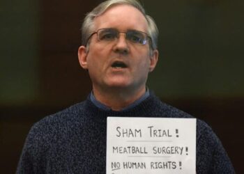 American Paul Whelan, detained in Russia, feels “abandoned” by Washington
