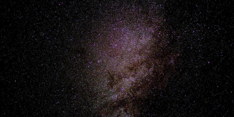 Ancient stars formed extraordinarily heavy elements, researchers say