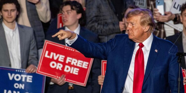 Donald Trump swears not having read Hitler’s “Mein Kampf”, redoubles attacks on migrants