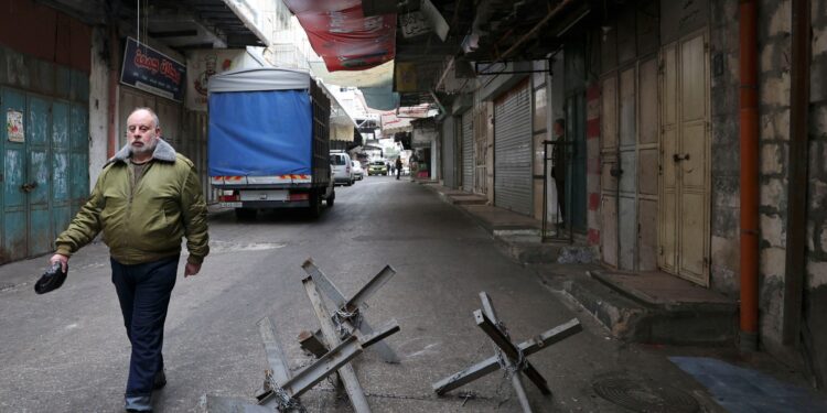 Economist: Israel is strangling the West Bank economy |  Policy