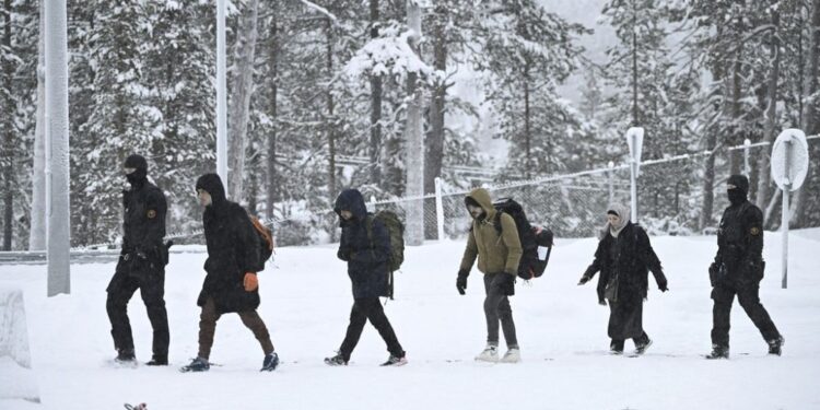 Estonia ready to welcome migrants after Finnish border closed