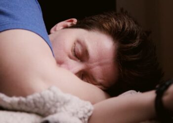 Father discovers his teenager tried to kill him in his sleep