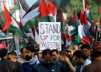 Global rallies in solidarity with Palestinians condemn Israeli war |  Israeli-Palestinian conflict News