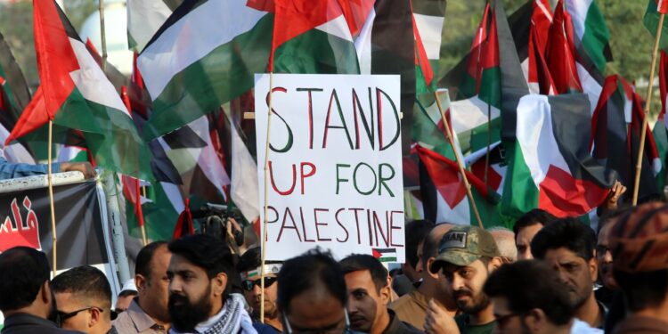 Global rallies in solidarity with Palestinians condemn Israeli war |  Israeli-Palestinian conflict News