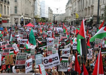 Guardian: How do young people in Britain view the ongoing massacre in Gaza?  |  Policy