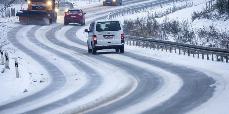Heavy snowfall causes disruption across Europe