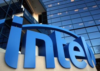 Israel gives Intel $3.2 billion to establish a chip factory there
