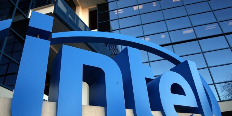 Israel gives Intel $3.2 billion to establish a chip factory there