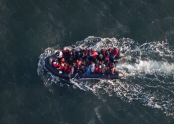 London announces a turn of the screw to drastically reduce immigration