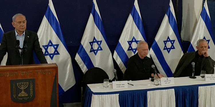 Netanyahu clings to the military option and efforts to resume prisoner exchange negotiations