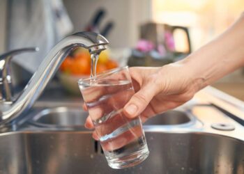 The United States wants to replace all its lead pipes within 10 years