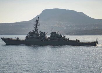 Three commercial ships were attacked this Sunday in the Red Sea