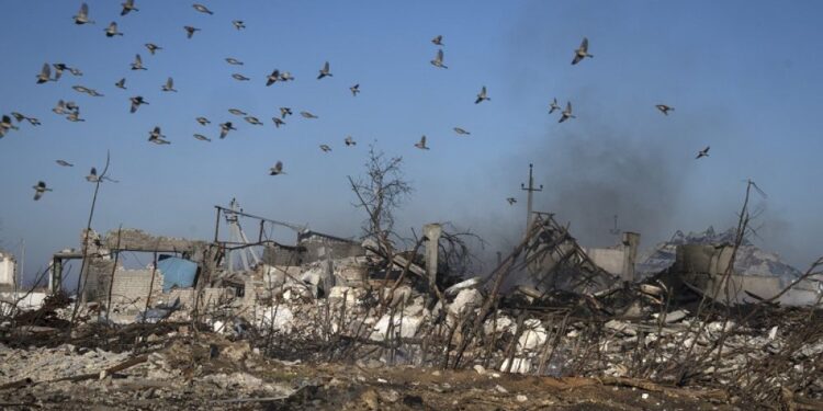 Ukraine: civilians killed after new Russian strikes