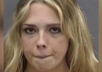 United States: woman posing as teenager arrested