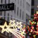 Wall Street hesitates on its peaks, for its last session of the year