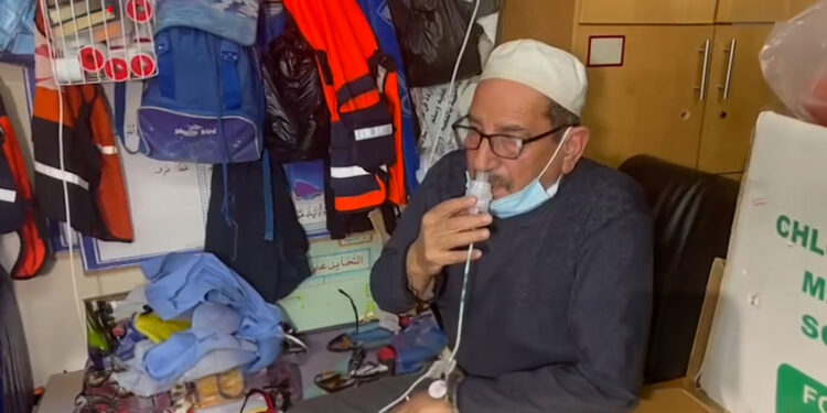Watch.. The occupation hits the displaced people in Sheikh Radwan schools with gas bombs |  News