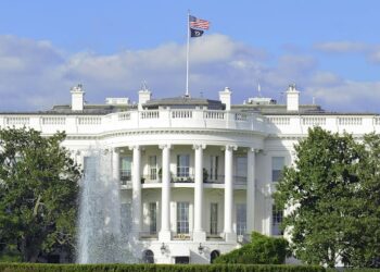 White House prepares new proposal to release two Americans detained in Russia