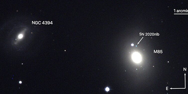 Astronomers inspect the evolution of a nearby Type Ia supernova