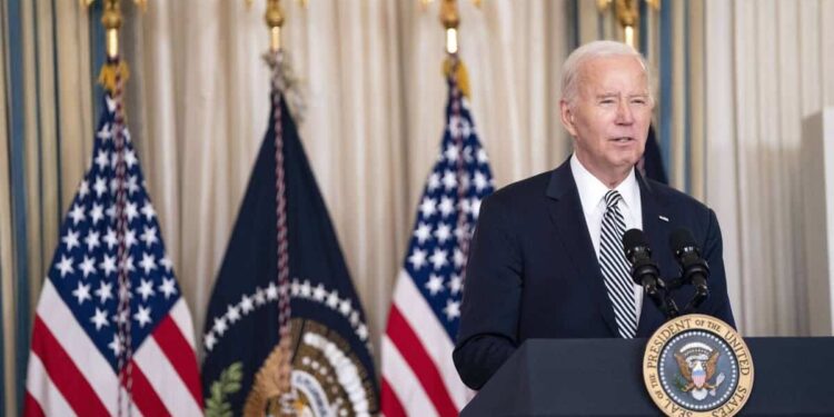 Biden under pressure to respond to deaths of US soldiers in Jordan