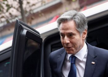 Blinken visits Israel as part of a tour of the region to avoid escalation