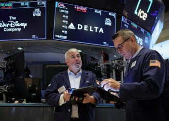 Boeing weighs down the Dow Jones