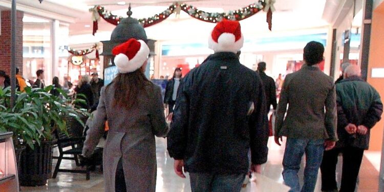 Chaperone required for children and teenagers in a New Jersey shopping center