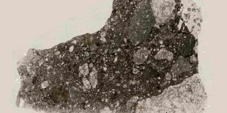 Discovery changes understanding of the history of water on the Moon