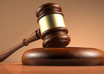 Ex-tax worker sentenced to five years in prison for leaking Trump statements