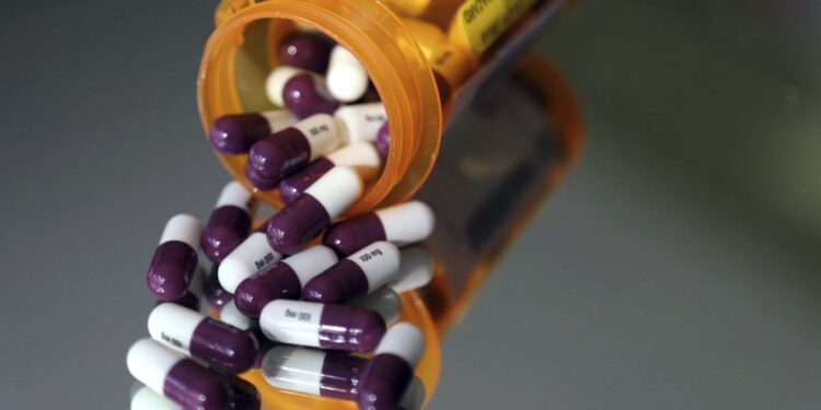 FDA allows Florida to import prescription drugs from Canada