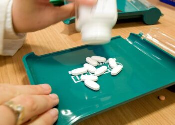 Florida allowed to import drugs from Canada