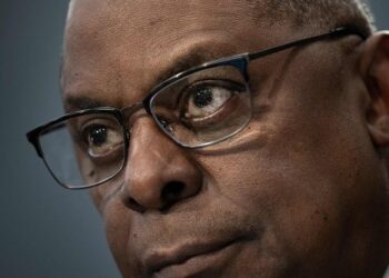 Hospitalized in secret, the American Minister of Defense under fire from criticism