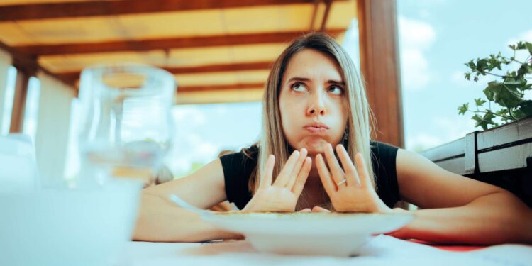 How does your brain decide when you are full?