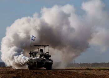 Israel is working to create a buffer zone in Gaza and demolish a thousand buildings