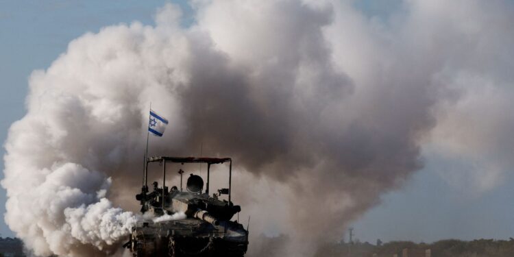 Israel is working to create a buffer zone in Gaza and demolish a thousand buildings